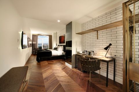 Marina Deluxe Room